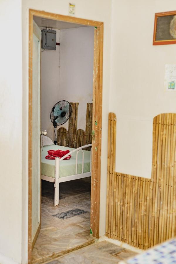 Puerto Galera Hostel Extérieur photo